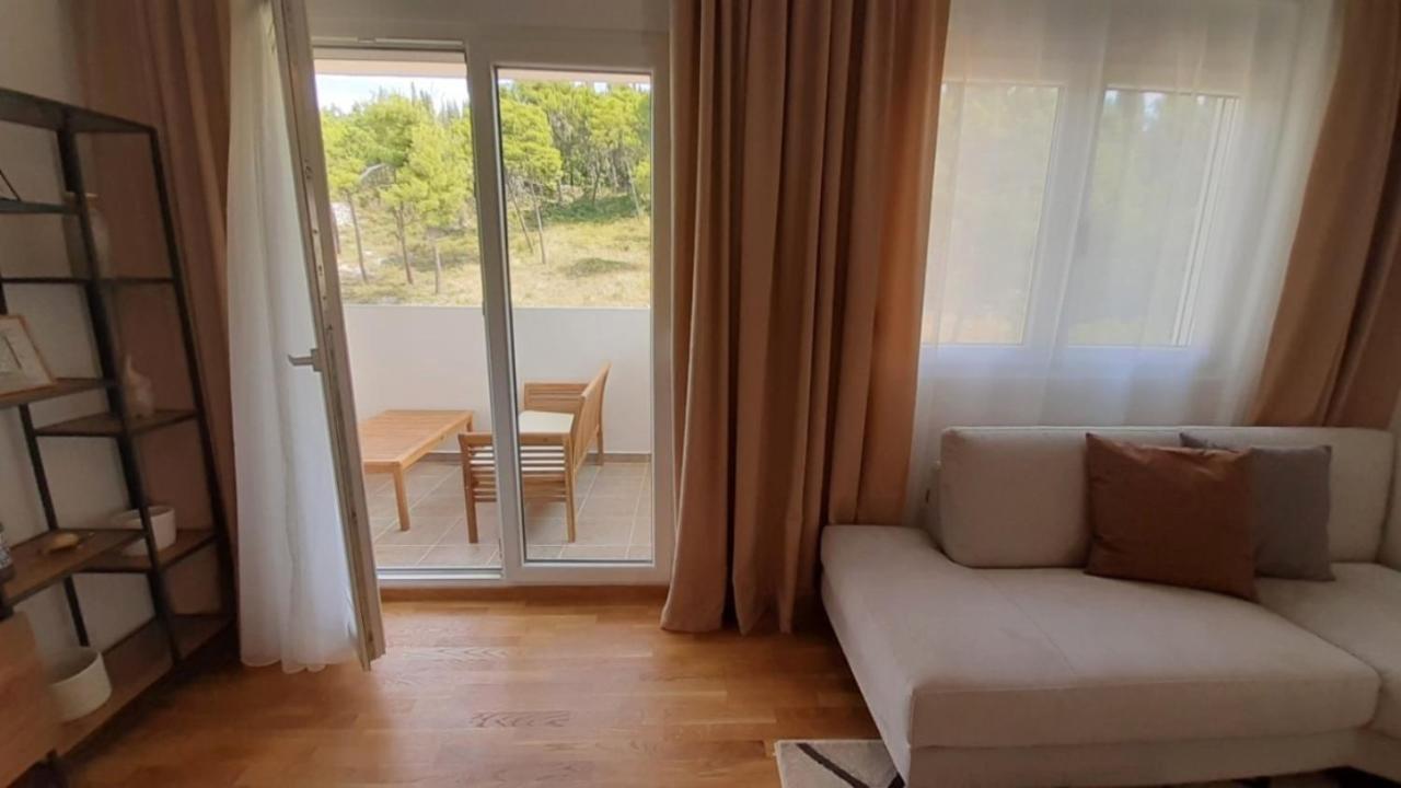 Apartments At Ljubovic Hill Park 포드고리차 외부 사진