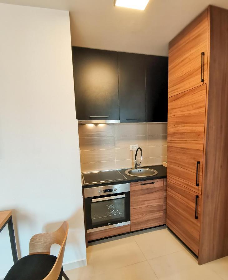Apartments At Ljubovic Hill Park 포드고리차 외부 사진